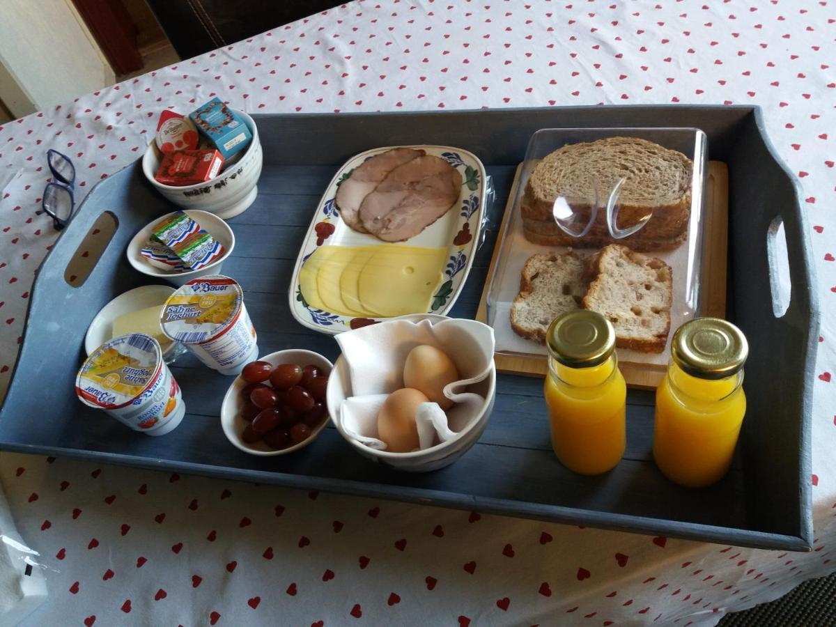 Bed and Breakfast De Wylgepleats Jutrijp Exteriér fotografie